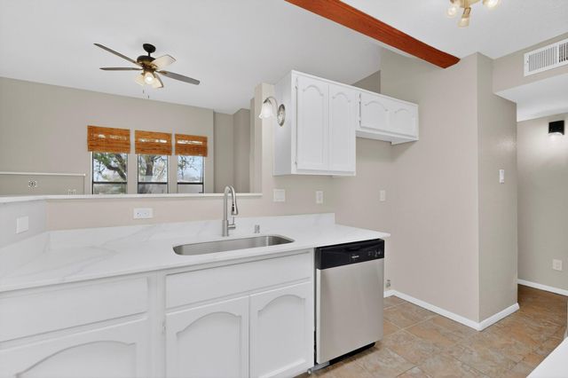 7200 Wren Walk Drive NE, Albuquerque, NM 87109
