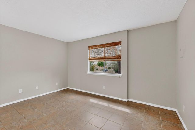 7200 Wren Walk Drive NE, Albuquerque, NM 87109