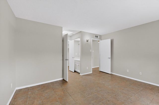 7200 Wren Walk Drive NE, Albuquerque, NM 87109