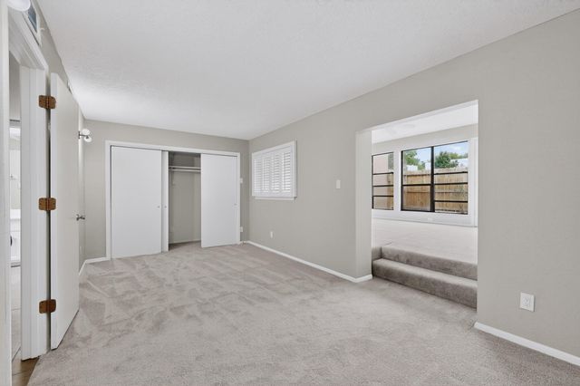 7200 Wren Walk Drive NE, Albuquerque, NM 87109