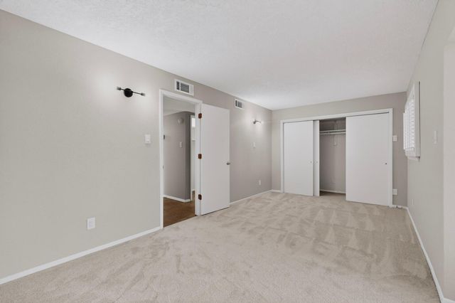 7200 Wren Walk Drive NE, Albuquerque, NM 87109