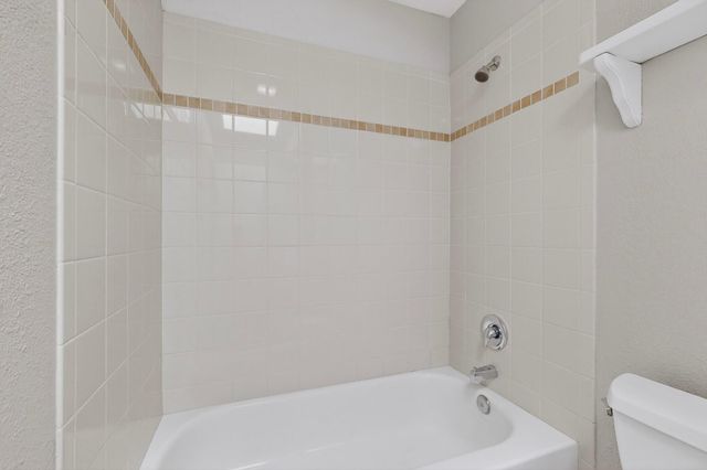 7200 Wren Walk Drive NE, Albuquerque, NM 87109