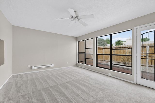 7200 Wren Walk Drive NE, Albuquerque, NM 87109