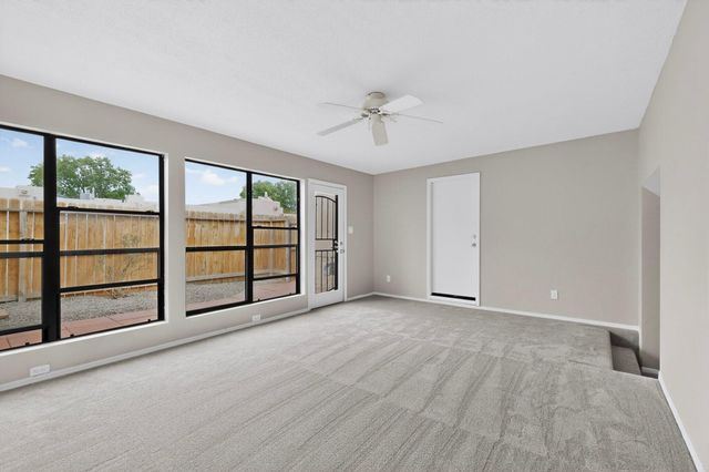 7200 Wren Walk Drive NE, Albuquerque, NM 87109