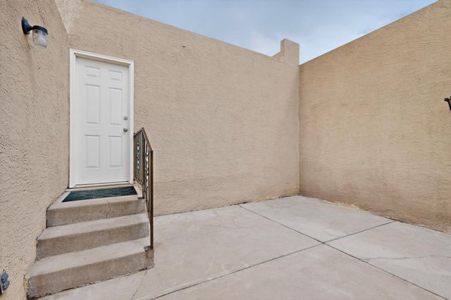 7200 Wren Walk Drive NE, Albuquerque, NM 87109