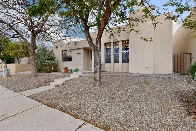 7200 Wren Walk Drive NE, Albuquerque, NM 87109