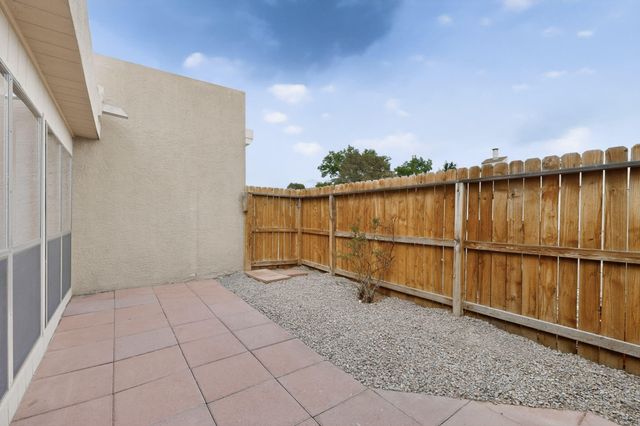 7200 Wren Walk Drive NE, Albuquerque, NM 87109