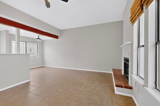 7200 Wren Walk Drive NE, Albuquerque, NM 87109