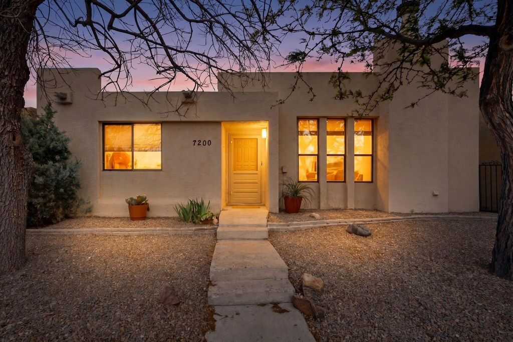 7200 Wren Walk Drive NE, Albuquerque, NM 87109