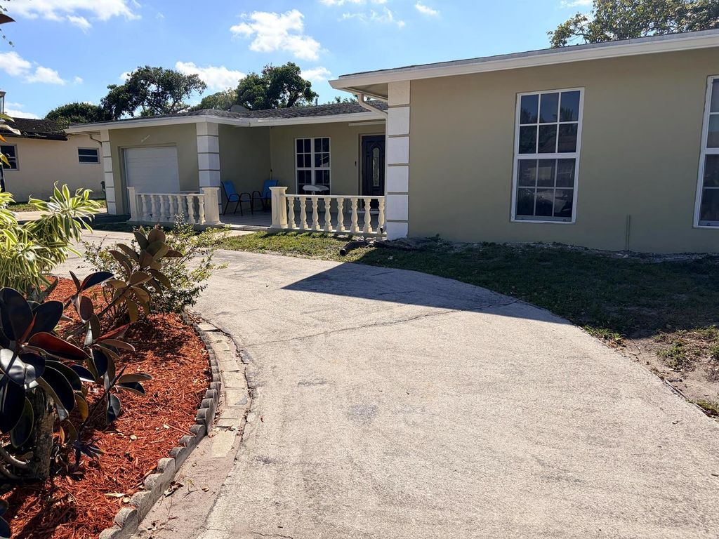 511 SW 63rd Terrace, Margate, FL 33068