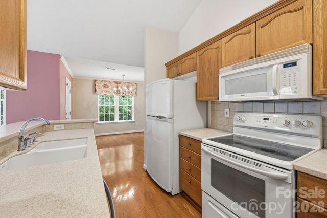 228 Oak Village Parkway, Mooresville, NC 28117