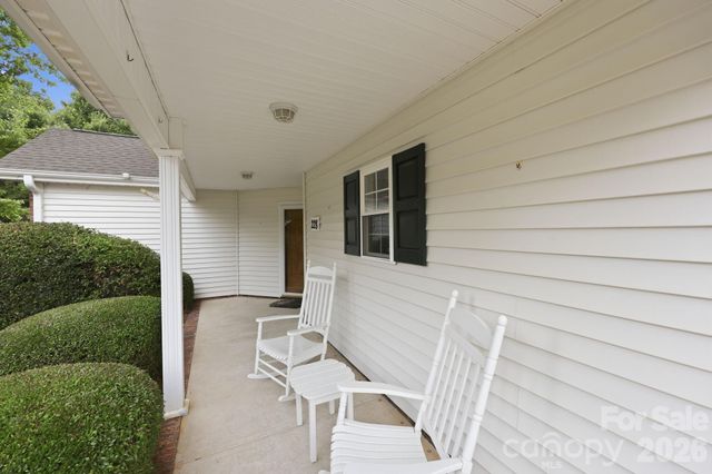 228 Oak Village Parkway, Mooresville, NC 28117