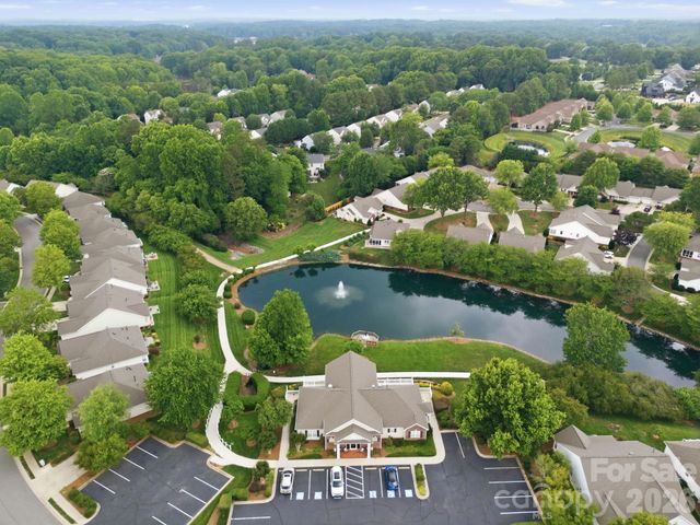 228 Oak Village Parkway, Mooresville, NC 28117