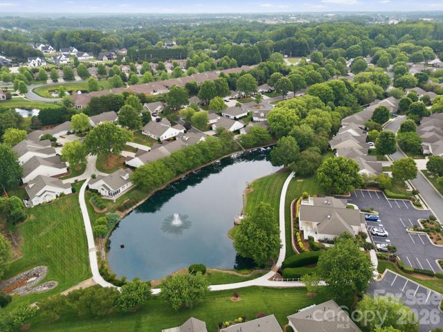 228 Oak Village Parkway, Mooresville, NC 28117