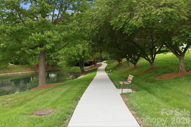 228 Oak Village Parkway, Mooresville, NC 28117