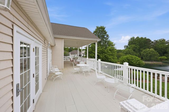 228 Oak Village Parkway, Mooresville, NC 28117