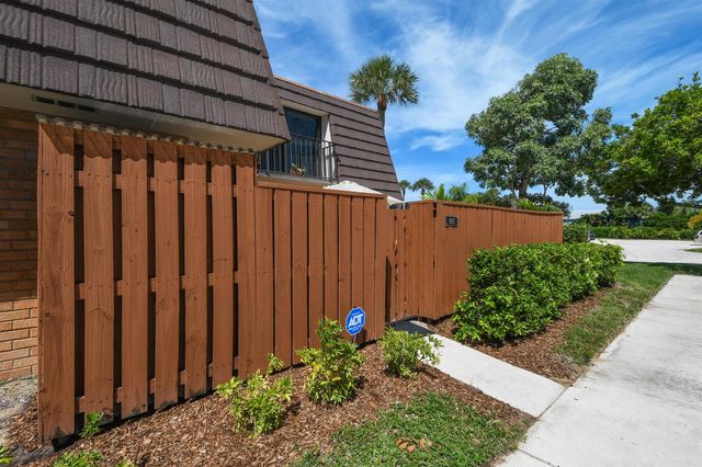 1603 16th Court, Jupiter, FL 33477