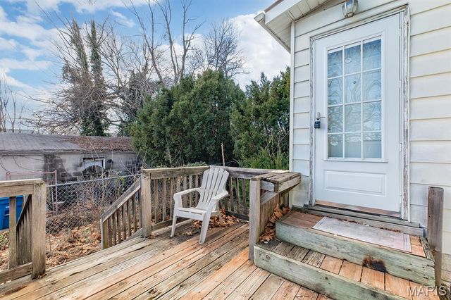 2753 Hillcrest Avenue, Alton, IL 62002