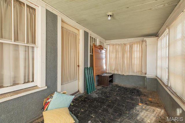 2753 Hillcrest Avenue, Alton, IL 62002