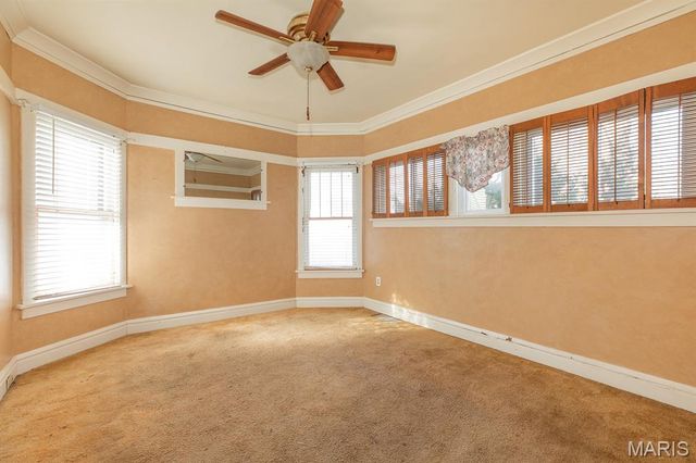 2753 Hillcrest Avenue, Alton, IL 62002