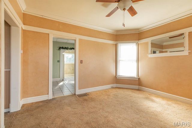 2753 Hillcrest Avenue, Alton, IL 62002