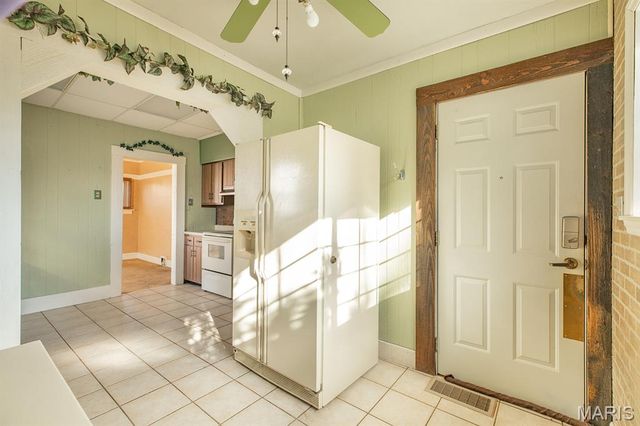 2753 Hillcrest Avenue, Alton, IL 62002