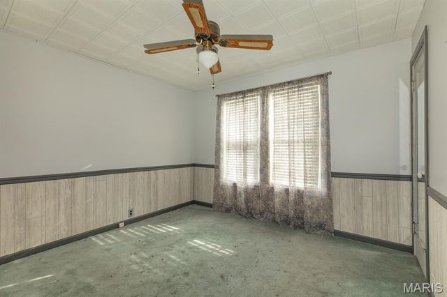 2753 Hillcrest Avenue, Alton, IL 62002