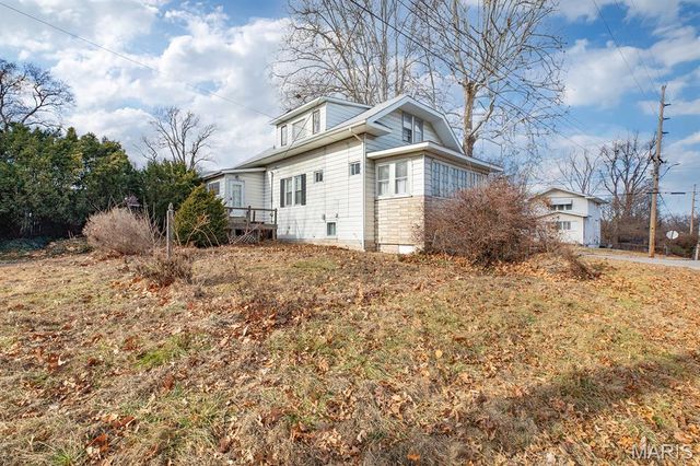 2753 Hillcrest Avenue, Alton, IL 62002