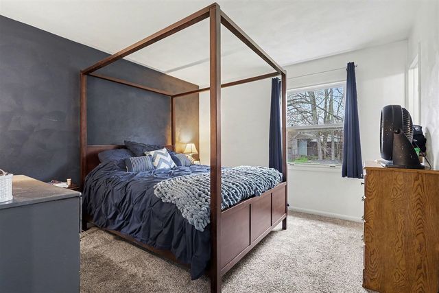 566 N Marshall Avenue, Marshall, MI 49068