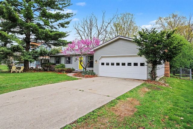 566 N Marshall Avenue, Marshall, MI 49068