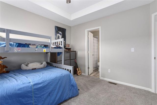34212 W 90th Circle, De Soto, KS 66018