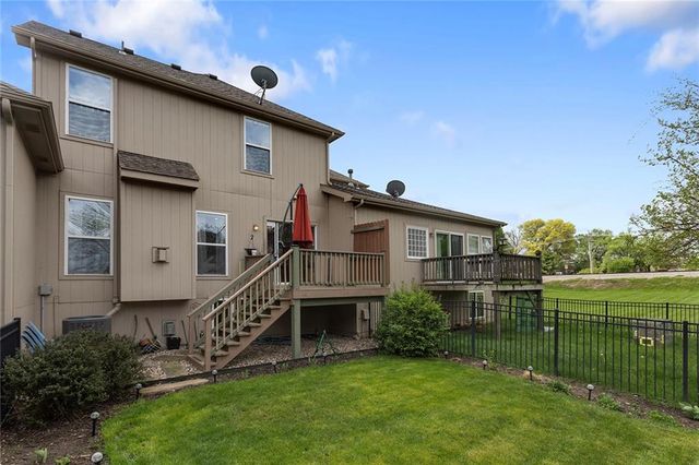 34212 W 90th Circle, De Soto, KS 66018
