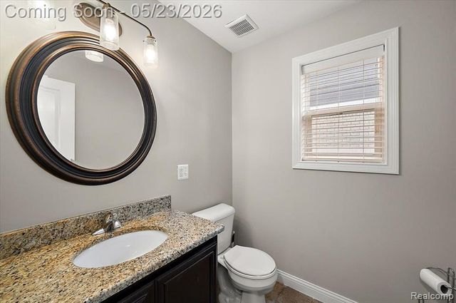22716 Stephens Street, Saint Clair Shores, MI 48080