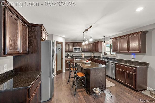 22716 Stephens Street, Saint Clair Shores, MI 48080