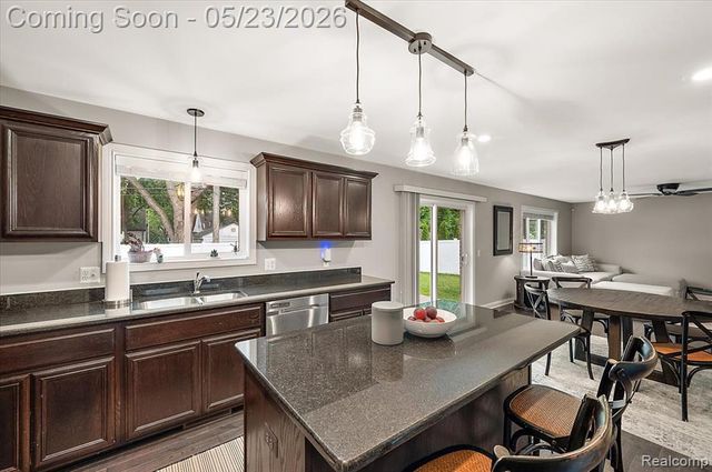 22716 Stephens Street, Saint Clair Shores, MI 48080