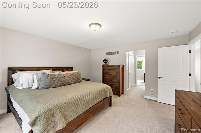 22716 Stephens Street, Saint Clair Shores, MI 48080