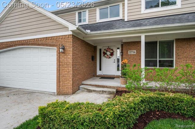 22716 Stephens Street, Saint Clair Shores, MI 48080