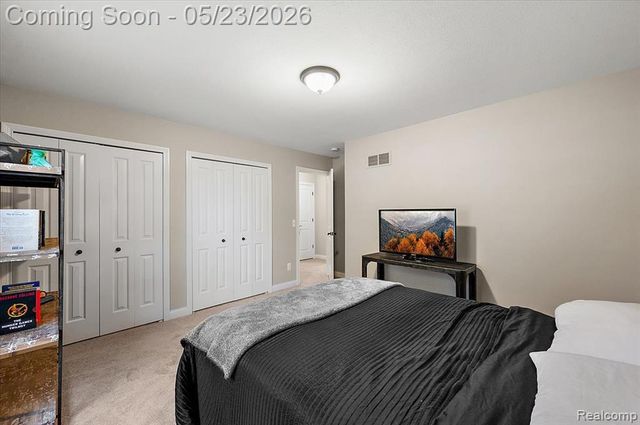 22716 Stephens Street, Saint Clair Shores, MI 48080