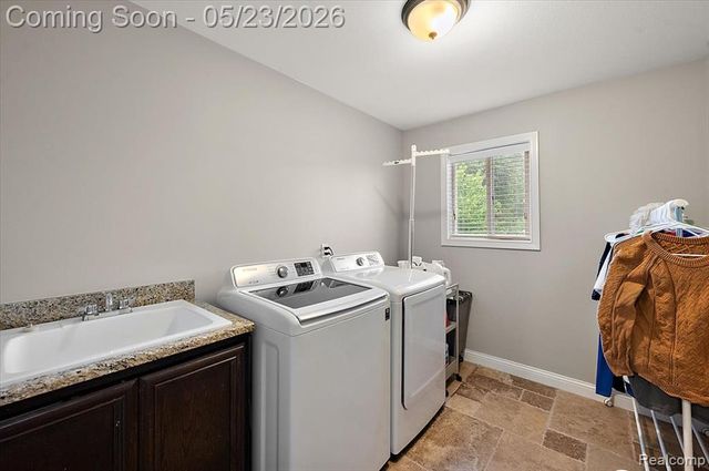 22716 Stephens Street, Saint Clair Shores, MI 48080
