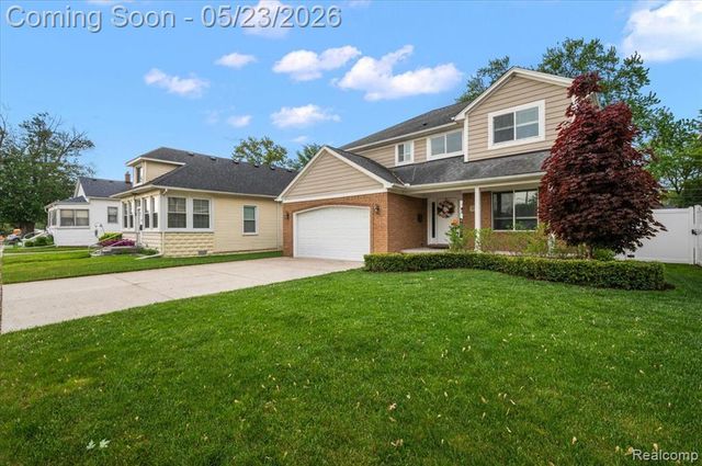 22716 Stephens Street, Saint Clair Shores, MI 48080