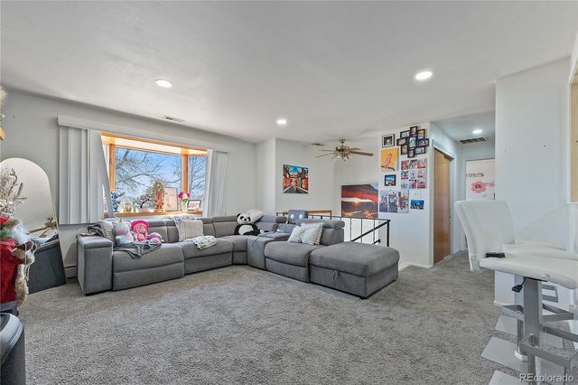3021 Vantage Drive, Hudson, CO 80642