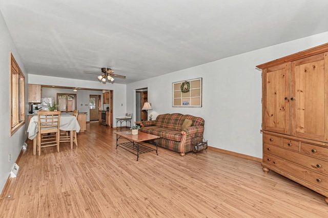 7307 West View DRIVE, Wind Lake, WI 53185