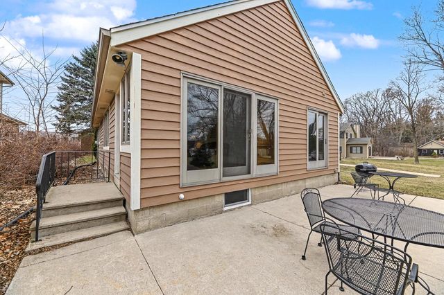 7307 West View DRIVE, Wind Lake, WI 53185