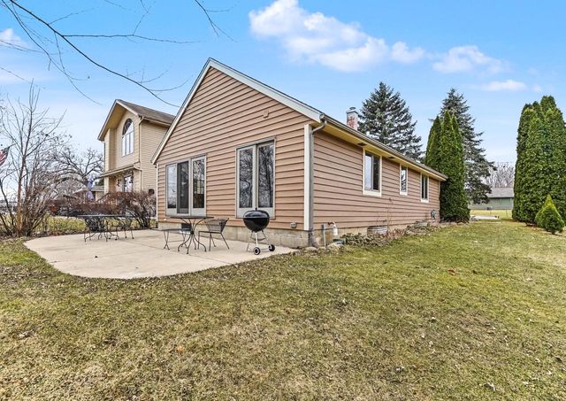 7307 West View DRIVE, Wind Lake, WI 53185