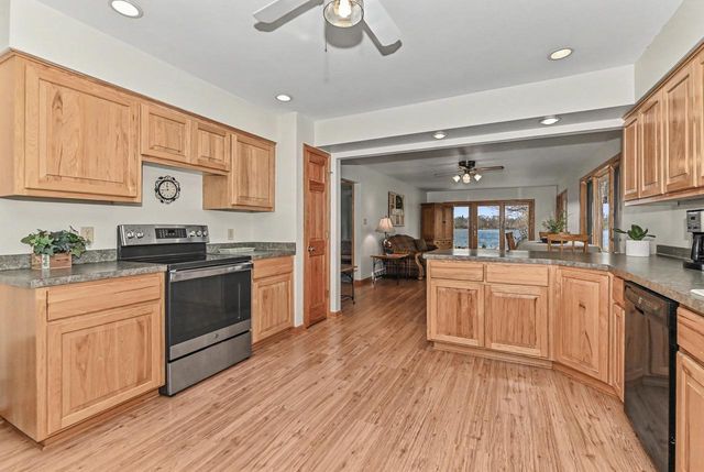 7307 West View DRIVE, Wind Lake, WI 53185