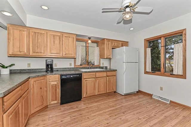 7307 West View DRIVE, Wind Lake, WI 53185