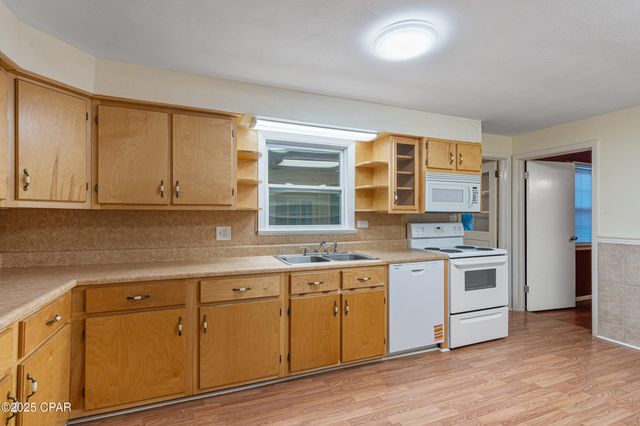 1018 New York Avenue, Lynn Haven, FL 32444