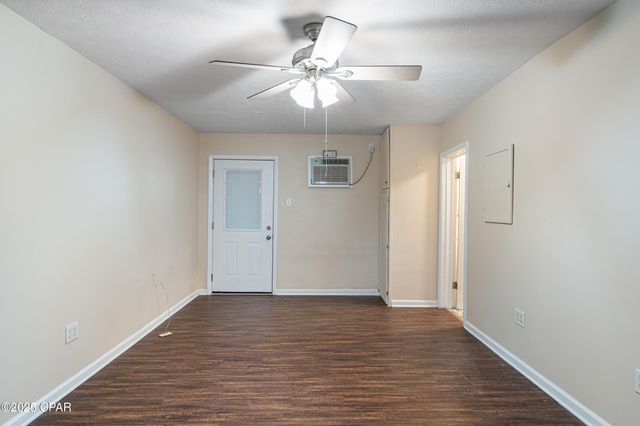 1018 New York Avenue, Lynn Haven, FL 32444