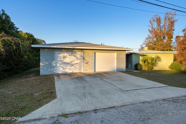 1018 New York Avenue, Lynn Haven, FL 32444