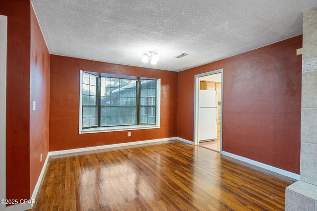 1018 New York Avenue, Lynn Haven, FL 32444